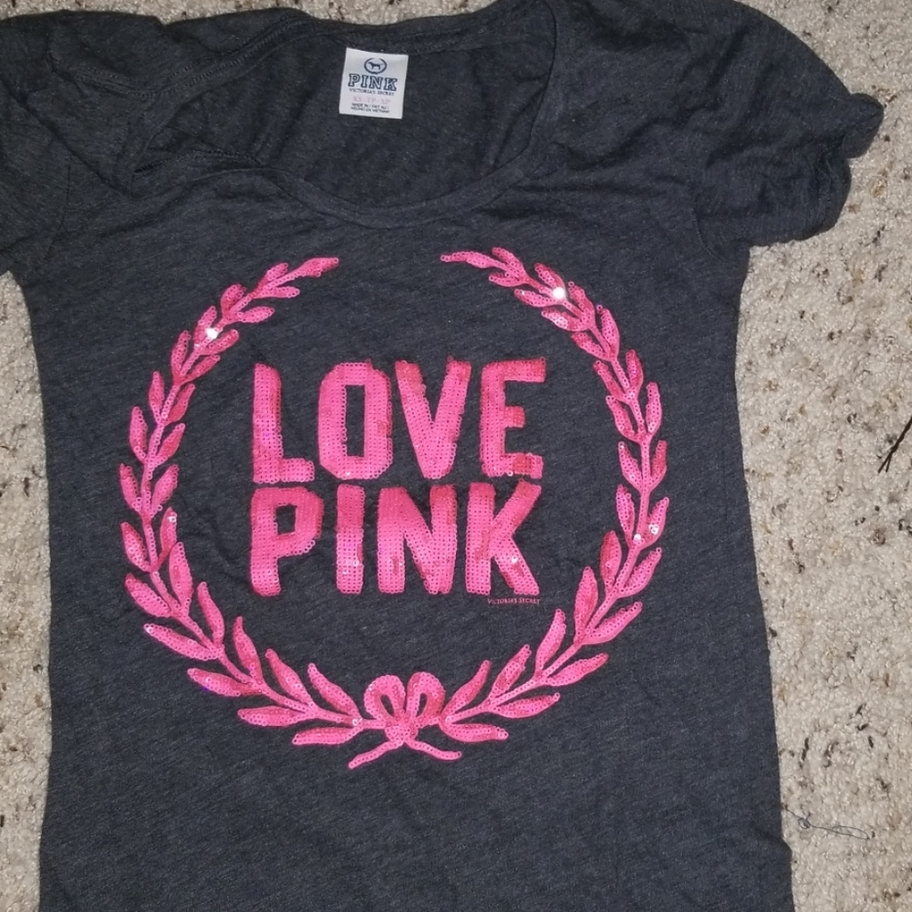 Pink xs shirt sequins logo